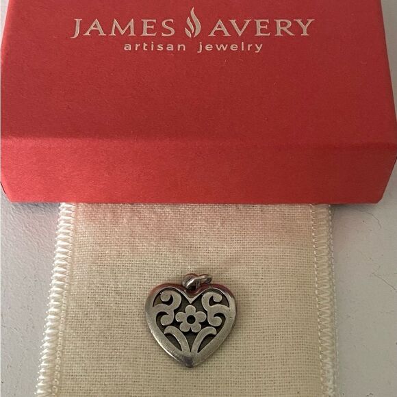 James Avery Retired Floral Heart Charm - Picture 1 of 4
